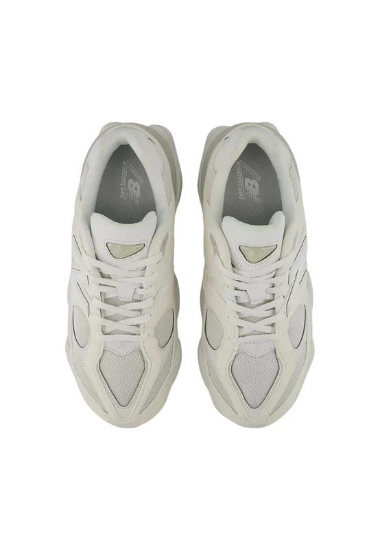 Маратонки за жени New Balance, бели